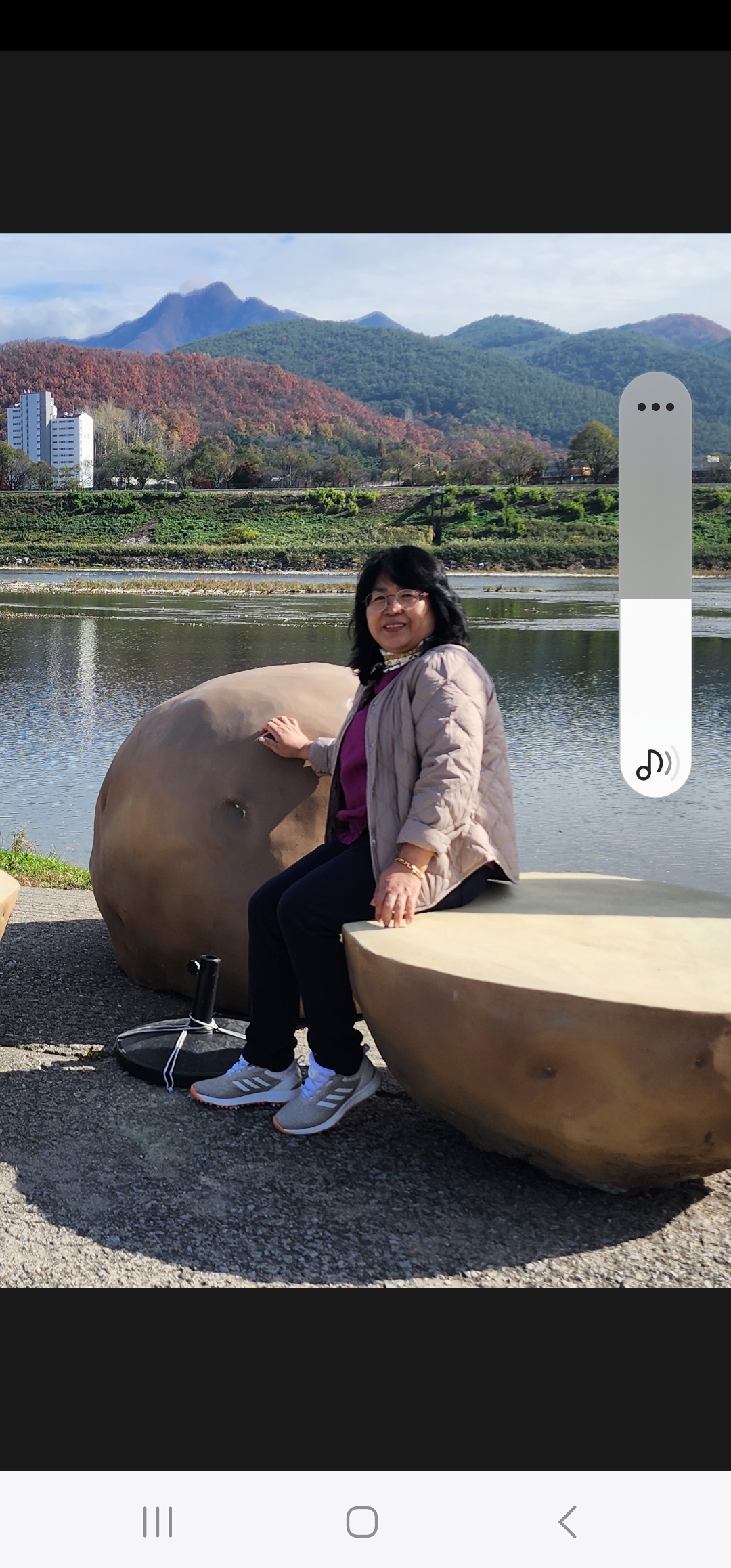 동강둔치 조형물 이미지 2 번 - 하단에 대체텍스트 제공