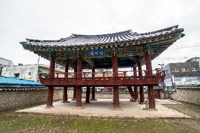 자규루